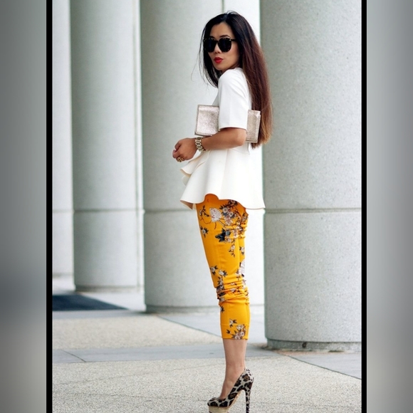 Zara Pants - Zara Woman Mustard Floral Pants